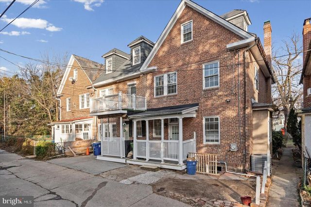 7 YORK CT, Baltimore, MD 21218