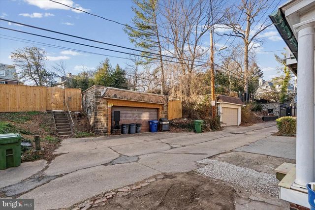 7 YORK CT, Baltimore, MD 21218