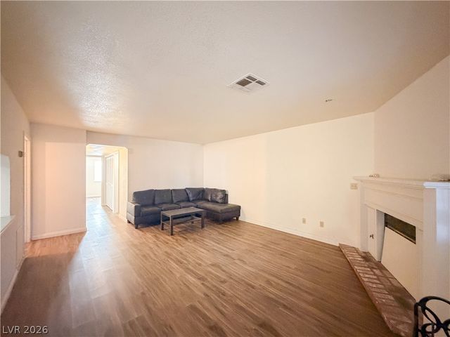 5069 Eldora Avenue 2, Las Vegas, NV 89146