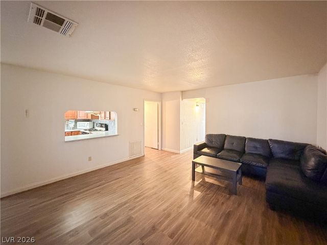 5069 Eldora Avenue 2, Las Vegas, NV 89146