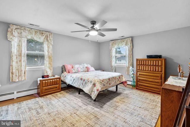 66 ROBIN RD, Holland, PA 18966