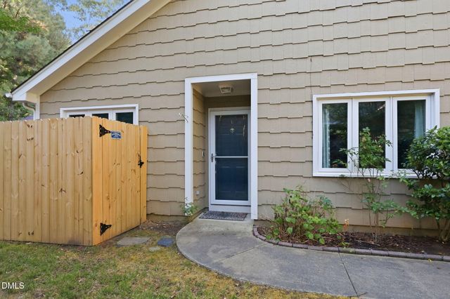 4217 Pin Oak Drive, Durham, NC 27707