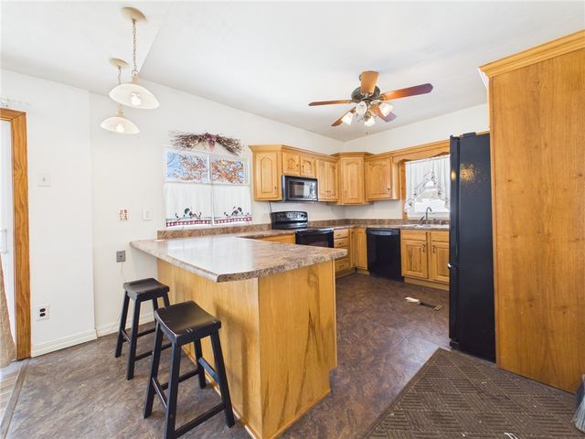 4 Malone Ridge Rd, Hopewell, PA 15301