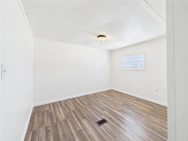 4 Malone Ridge Rd, Hopewell, PA 15301