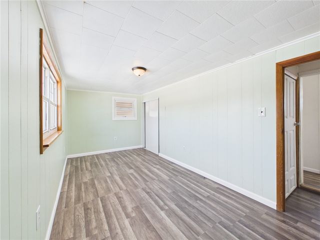 4 Malone Ridge Rd, Hopewell, PA 15301