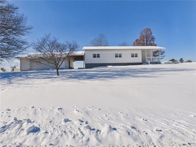 4 Malone Ridge Rd, Hopewell, PA 15301