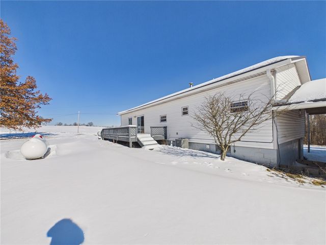 4 Malone Ridge Rd, Hopewell, PA 15301