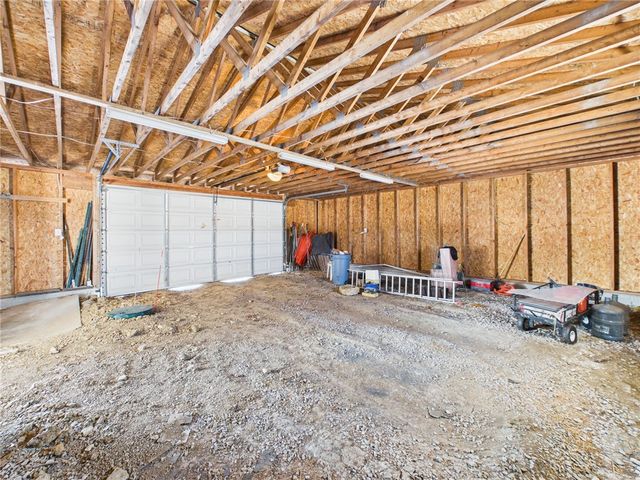 4 Malone Ridge Rd, Hopewell, PA 15301