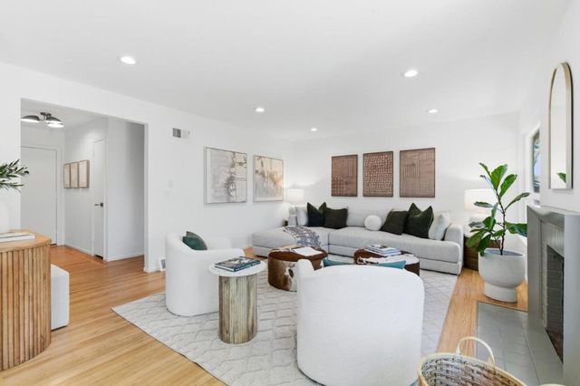 918 Mockingbird Lane, Sunnyvale, CA 94087