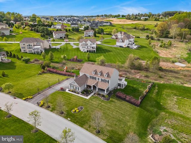 425 MERCER DR, Downingtown, PA 19335