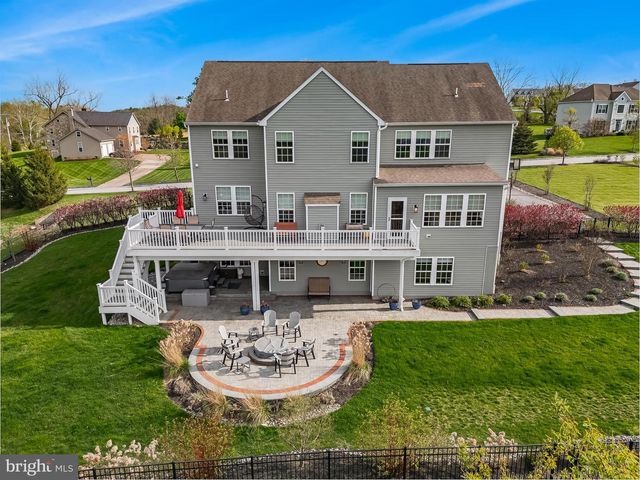 425 MERCER DR, Downingtown, PA 19335
