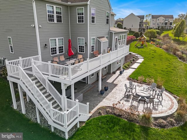 425 MERCER DR, Downingtown, PA 19335