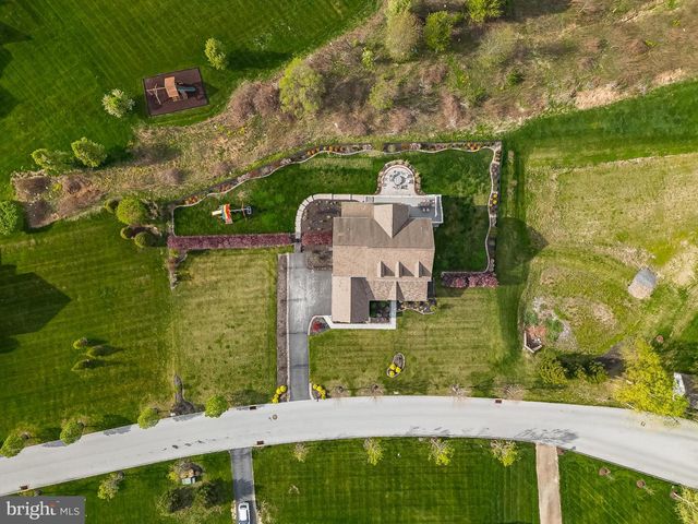 425 MERCER DR, Downingtown, PA 19335