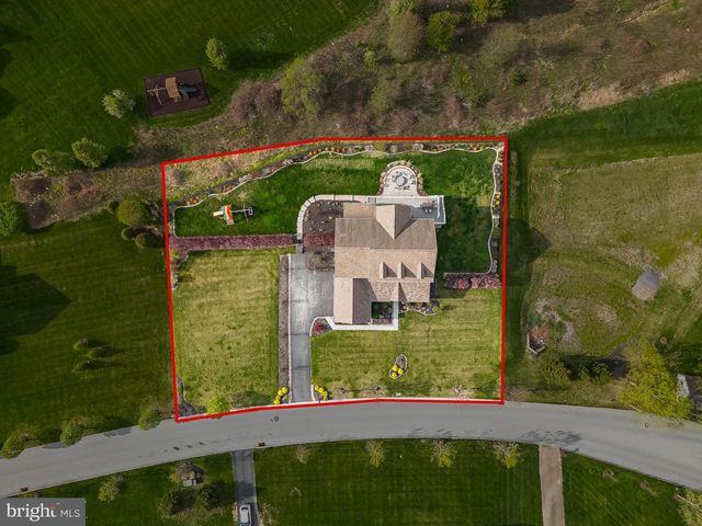 425 MERCER DR, Downingtown, PA 19335