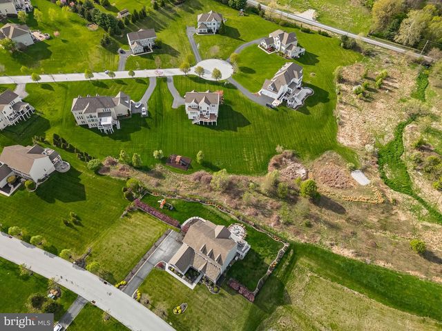 425 MERCER DR, Downingtown, PA 19335