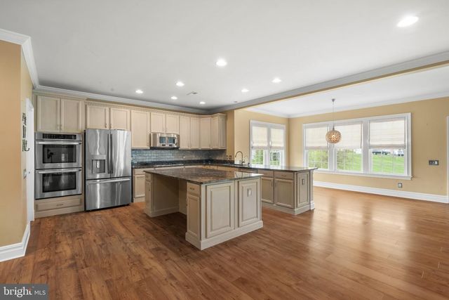 425 MERCER DR, Downingtown, PA 19335