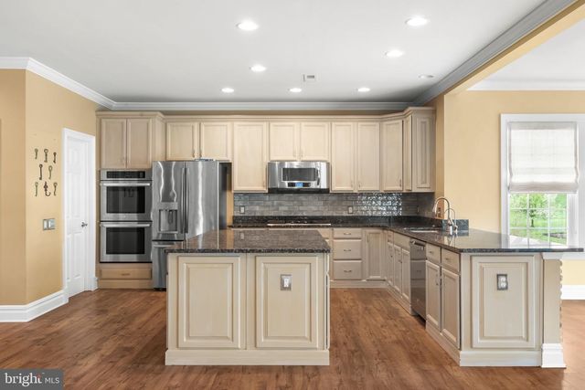 425 MERCER DR, Downingtown, PA 19335