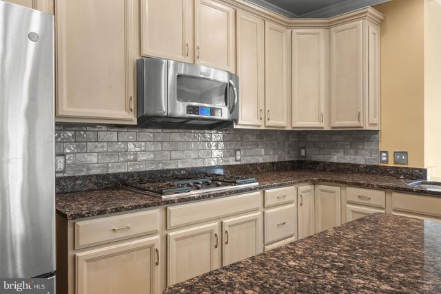 425 MERCER DR, Downingtown, PA 19335