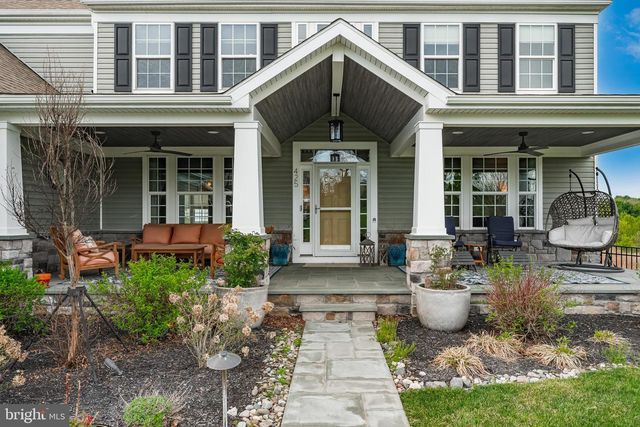 425 MERCER DR, Downingtown, PA 19335
