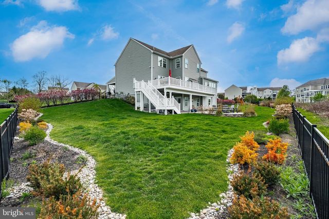 425 MERCER DR, Downingtown, PA 19335