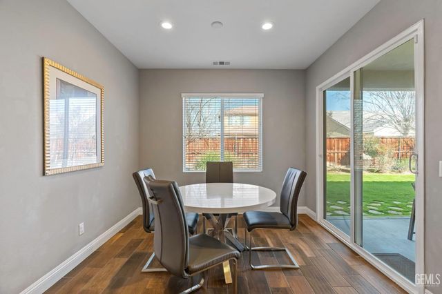 9826 Buckhorn Peak Drive, Bakersfield, CA 93311