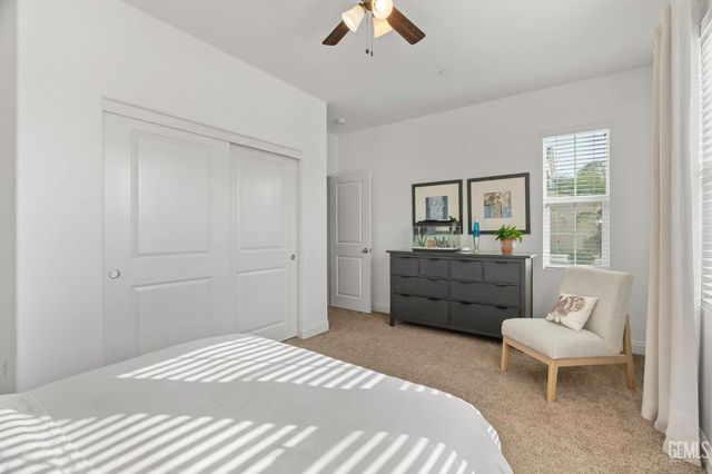 9826 Buckhorn Peak Drive, Bakersfield, CA 93311