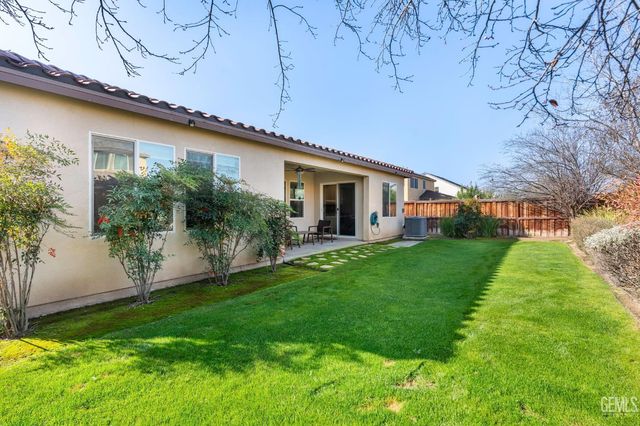 9826 Buckhorn Peak Drive, Bakersfield, CA 93311