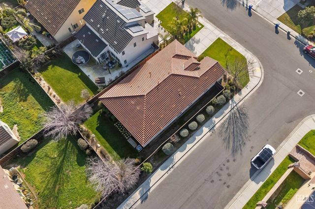 9826 Buckhorn Peak Drive, Bakersfield, CA 93311