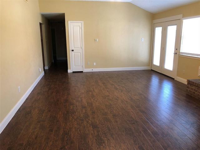 4814 Big Reef Drive, Bacliff, TX 77518