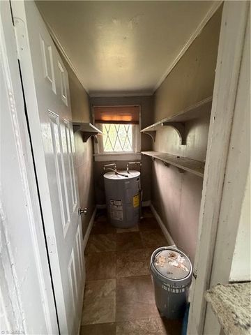 112 Hobbs Avenue, Thomasville, NC 27360