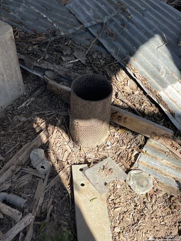 686 County Road 545, Hondo, TX 78861