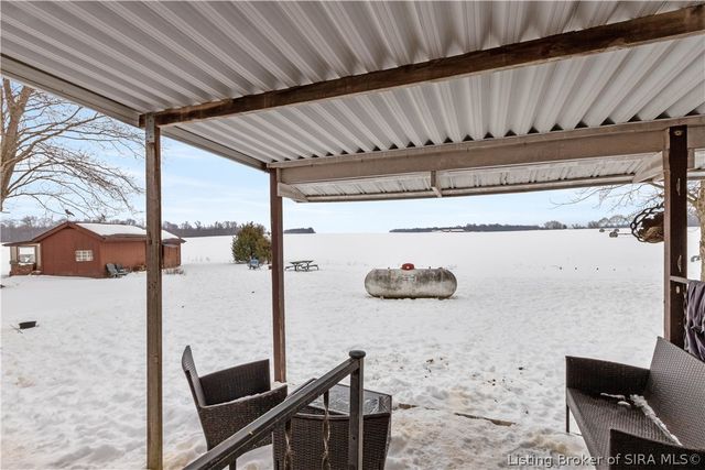 5721 S County Road 550 E, Crothersville, IN 47229