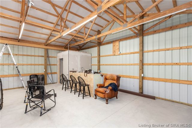 5721 S County Road 550 E, Crothersville, IN 47229