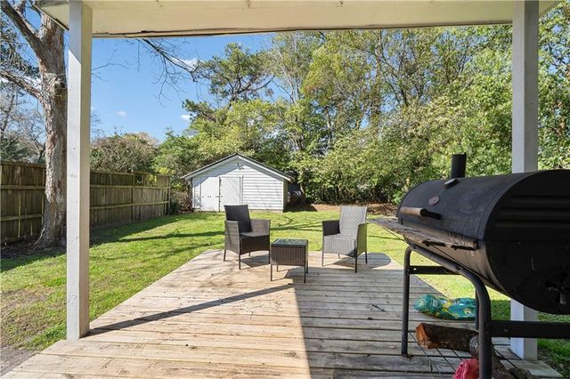 54 Bishop S Lane, Mobile, AL 36608