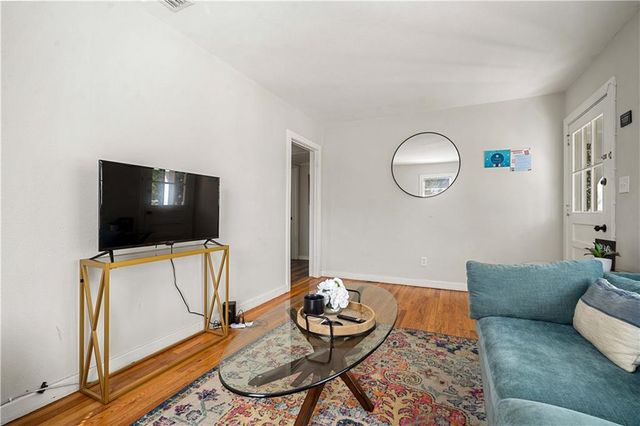 54 Bishop S Lane, Mobile, AL 36608