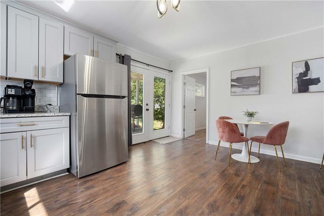 54 Bishop S Lane, Mobile, AL 36608