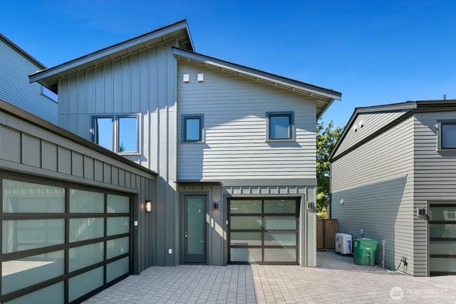 2815 W Bertona Street, Seattle, WA 98199