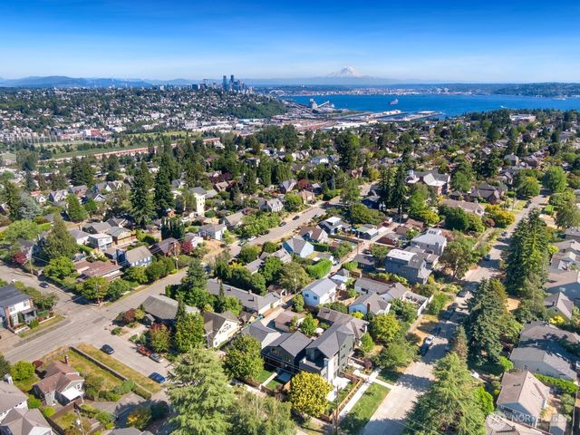 2815 W Bertona Street, Seattle, WA 98199