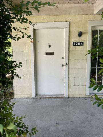 2284 Holly Drive, Los Angeles, CA 90068