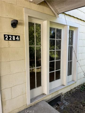 2284 Holly Drive, Los Angeles, CA 90068