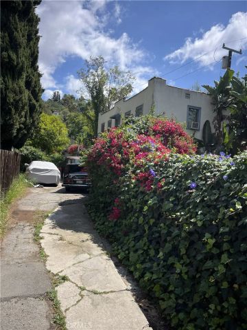 2284 Holly Drive, Los Angeles, CA 90068