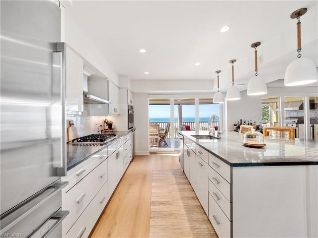 1 Sunset Captiva LN, Captiva, FL 33924