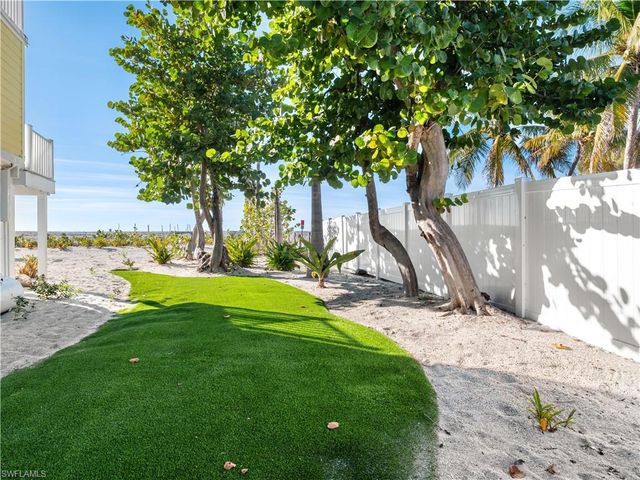 1 Sunset Captiva LN, Captiva, FL 33924