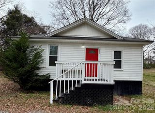 2037 S Pine Drive, Gastonia, NC 28054