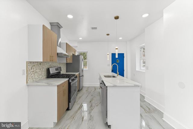 6353 LEBANON AVE, Philadelphia, PA 19151