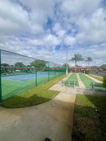 5800 Fernley Drive W 3, Greenacres, FL 33415