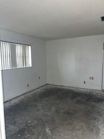 5800 Fernley Drive W 3, Greenacres, FL 33415