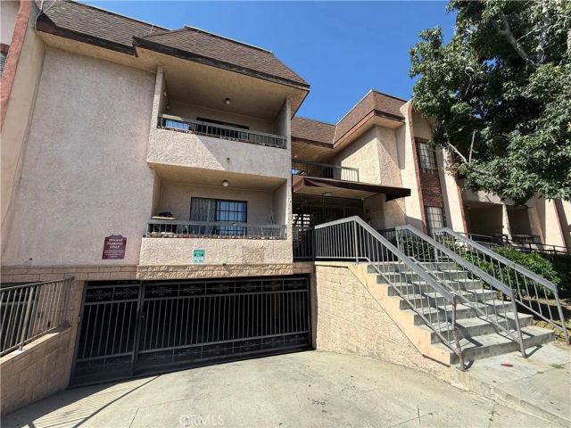 211 Magnolia Avenue 106, Glendale, CA 91502