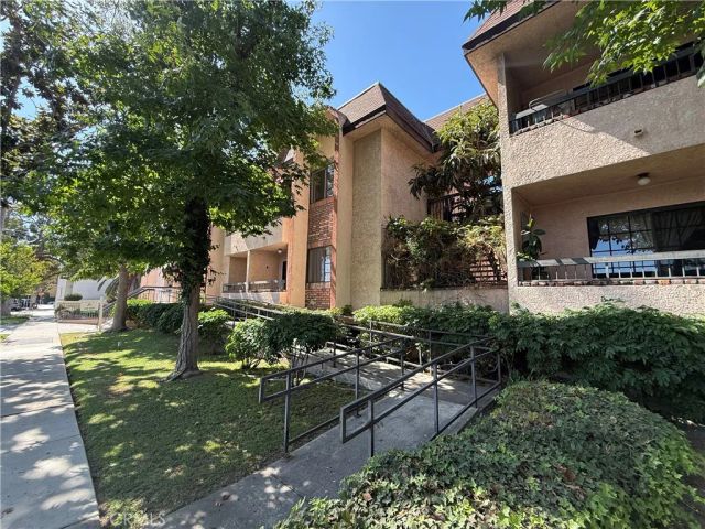211 Magnolia Avenue 106, Glendale, CA 91502