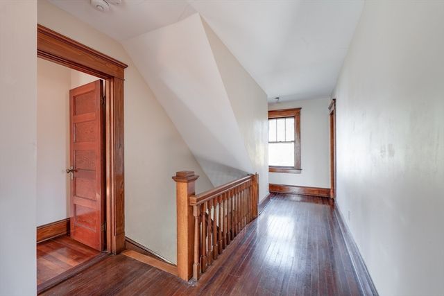 226 Notre Dame St, Westfield, MA 01085